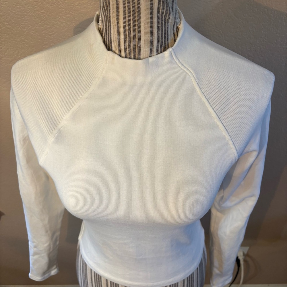 Zara Top Large White Long-Sleeve Mock Neck Slim Fit Org Cotton Stretch Skimming - Picture 2 of 14